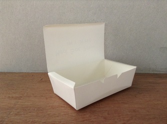 White meal box 700cc inside view
